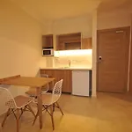 小岛公寓式酒店