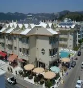 Isla Aparthotel 3*