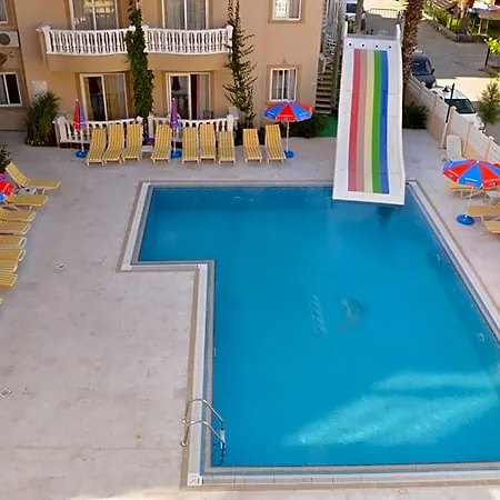 Isla Apartmanhotel 3*