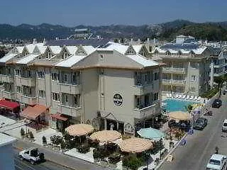 Isla Aparthotel