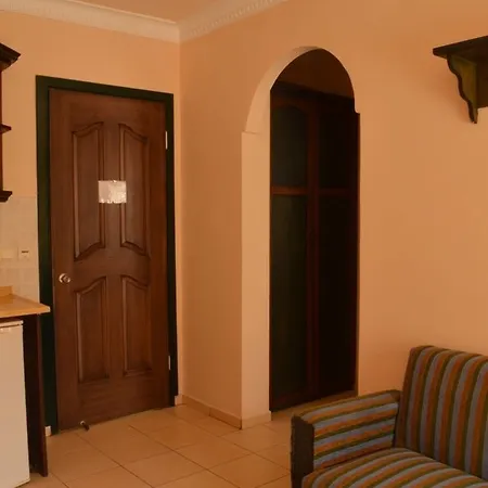 Isla Aparthotel