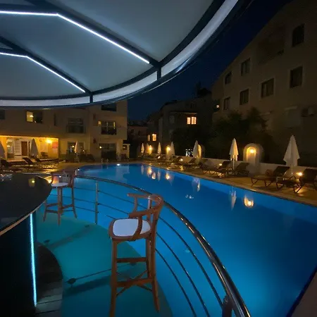 Isla アパートホテル