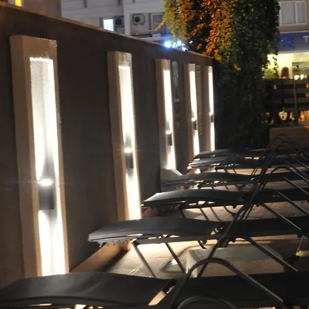 Isla アパートホテル マルマリス